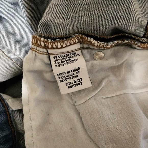 Denim Distressed Shorts - Blue Savy - Size 5/27 - Picture 6 of 14